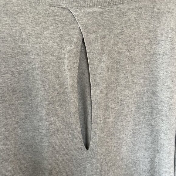 Bobi LA gray sweater women's size L keyhole open back detail comfortable top - Picture 8 of 8
